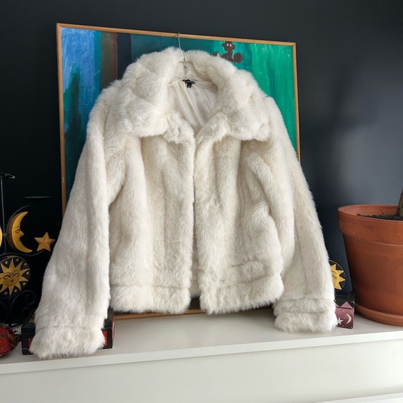 Le Chateau Y2K Indie Off White Teddy Faux Fur Jacket Small - Picture 2 of 16